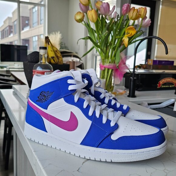 Nike Jordan 1 mid hyper royal hyper violet - Picture 1 of 9